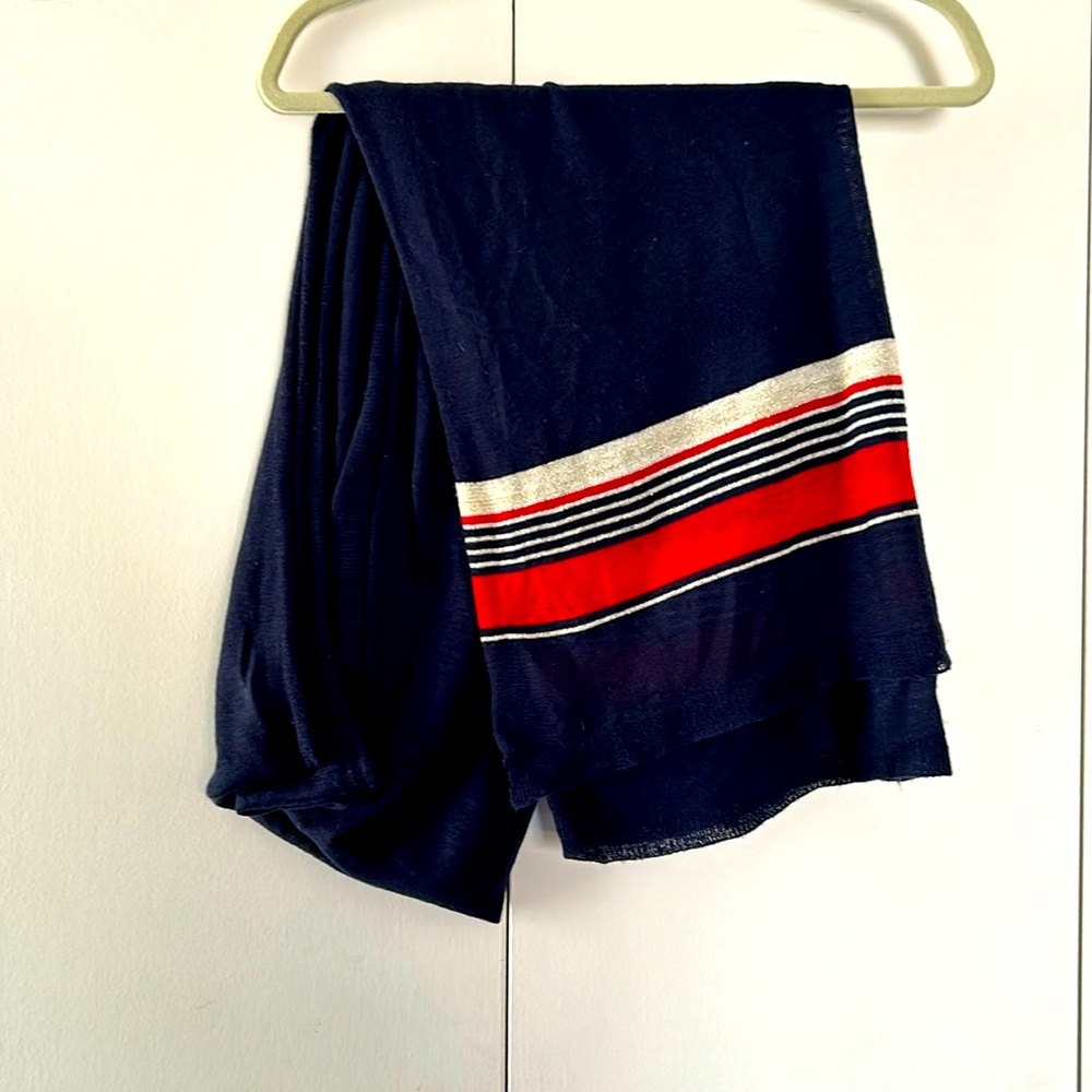 Gorgeous Lauren by Ralph Lauren navy scarf or wrap.